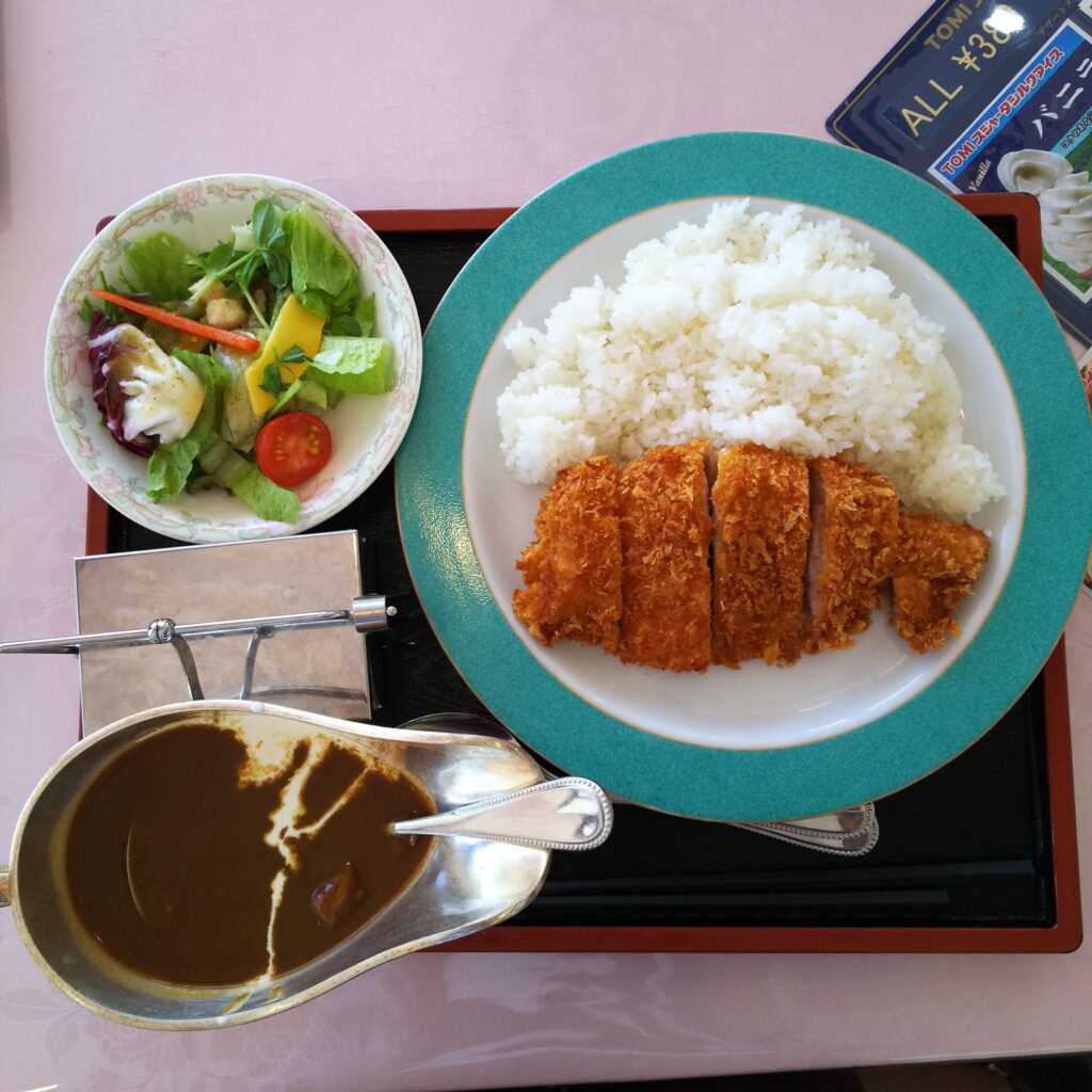 ゴルフ場のカレー